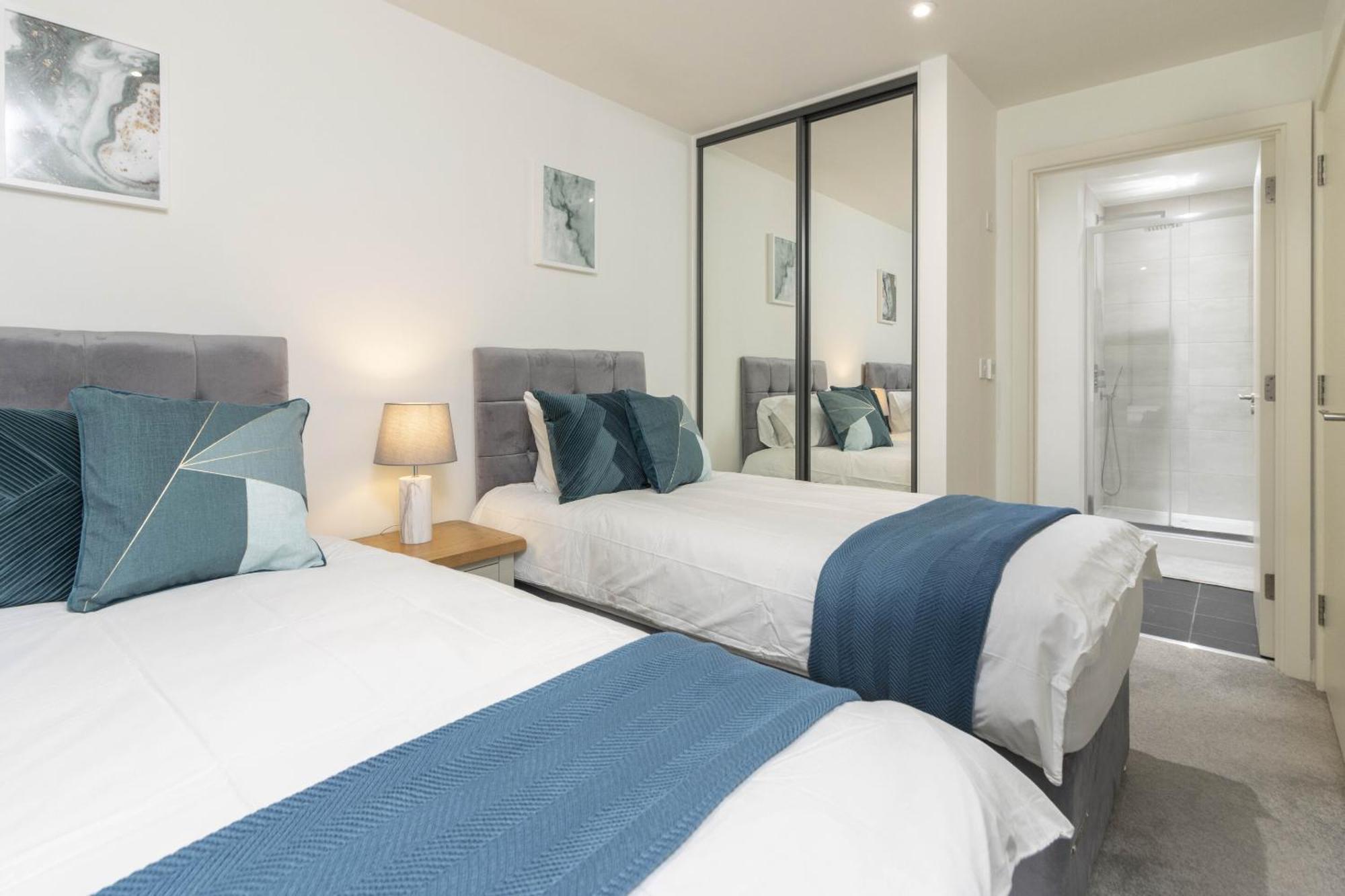 Linacre 1&2 - One And Two Bed Flat Behind The Cathedral With Free Parking And Fast Wifi Leilighet Exeter Eksteriør bilde