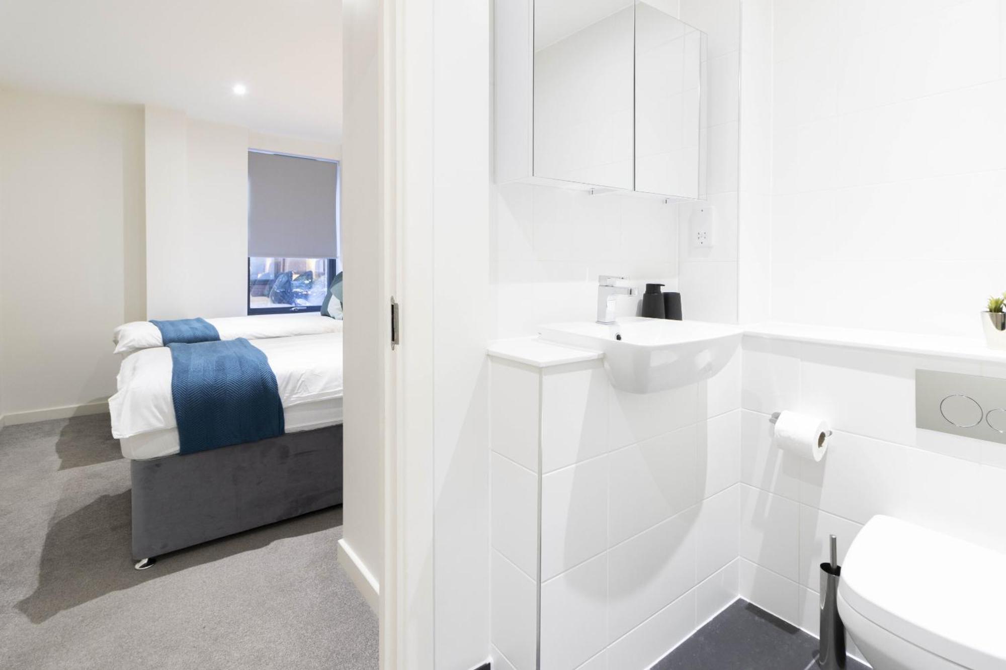 Linacre 1&2 - One And Two Bed Flat Behind The Cathedral With Free Parking And Fast Wifi Leilighet Exeter Rom bilde
